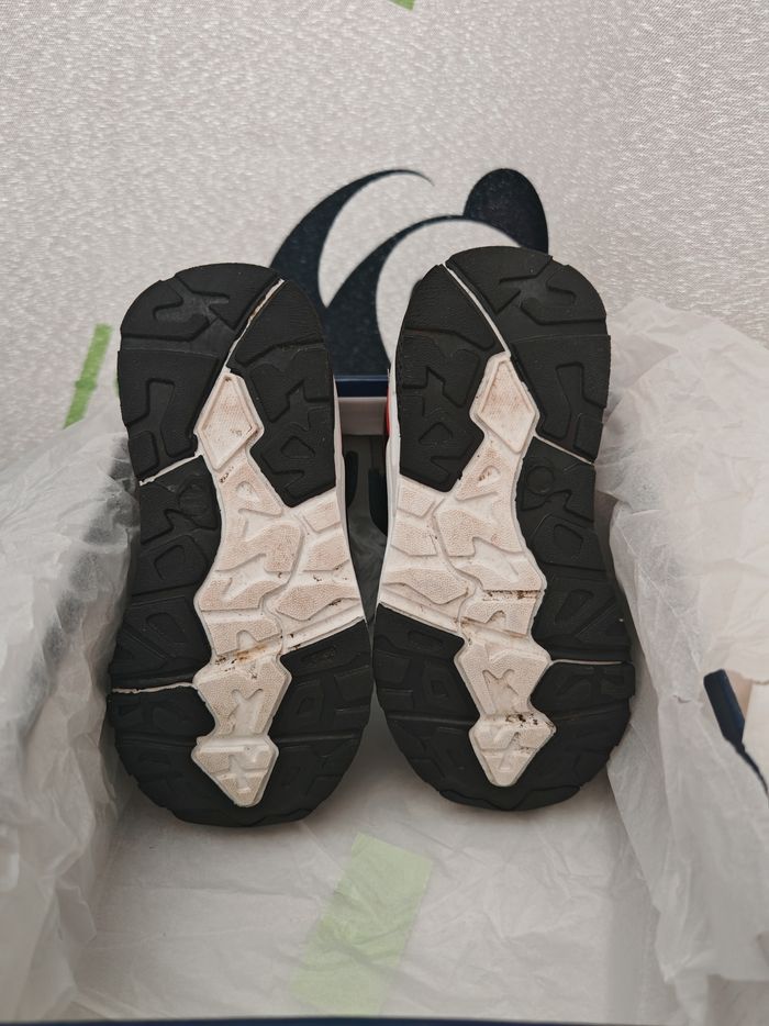 Chaussure garçon pointure 24 - photo numéro 7