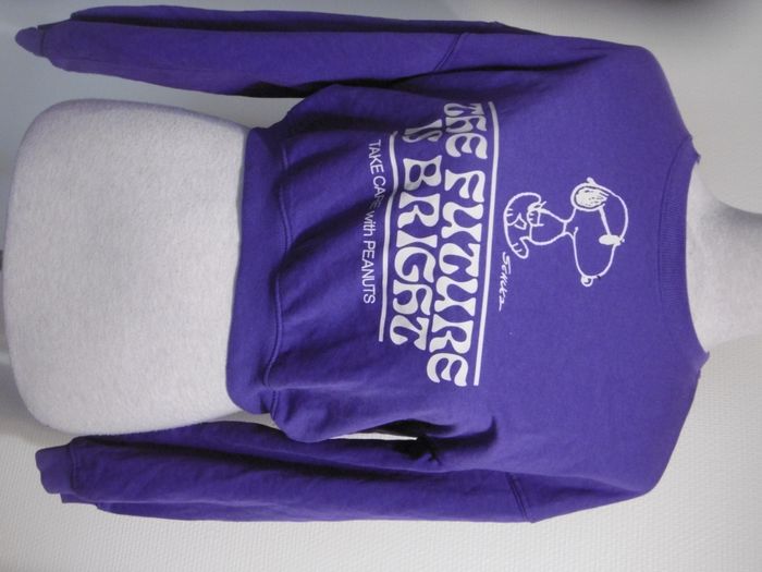 h&m sweat court peanuts couleur violet T 10 12 ans ou 34 - photo numéro 4