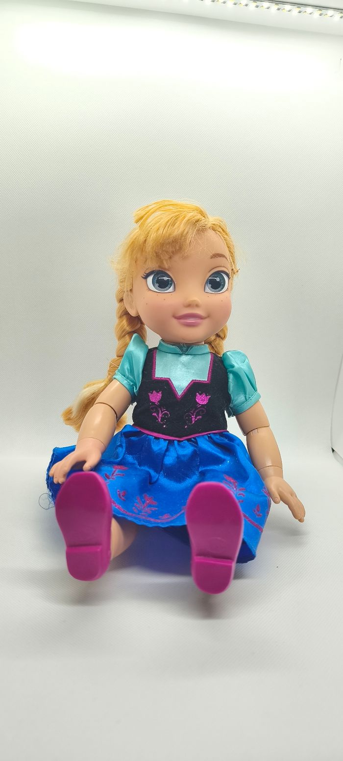 Reine des neiges Anna et Sven grandes poupées