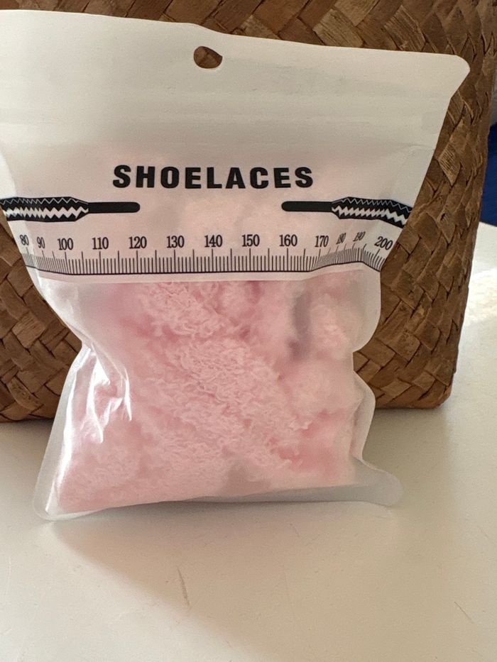 Shoelaces rose 120 cm