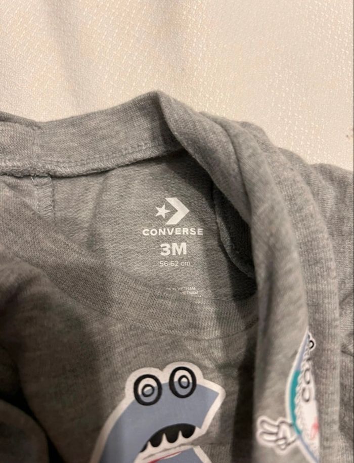 Combinaison converse 3-6 mois - photo numéro 3