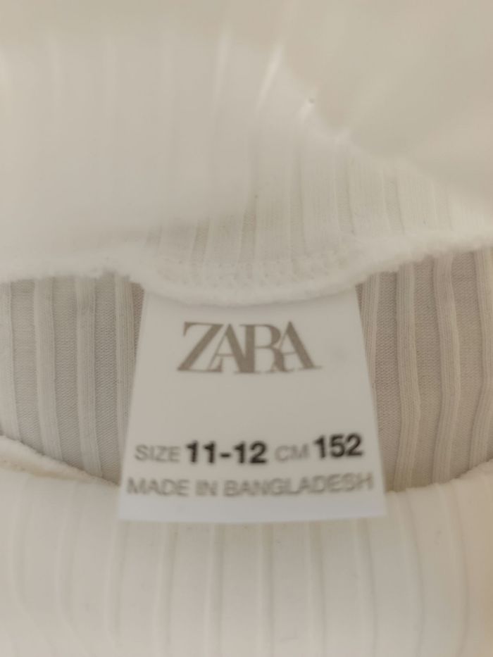 T-shirt manches longues à col fille Zara. - photo numéro 2