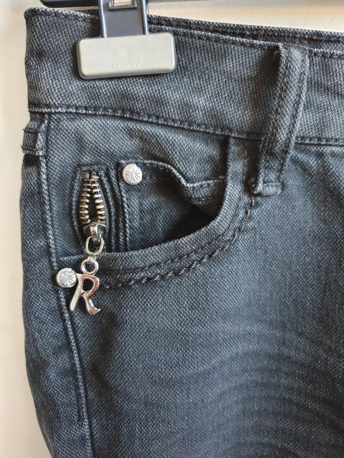 Jeans fille 14 ans - photo numéro 5