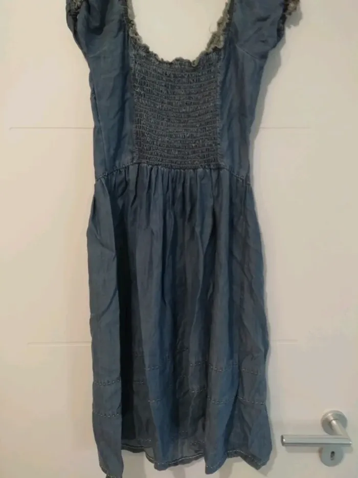 Robe fluide à boutons - photo numéro 2