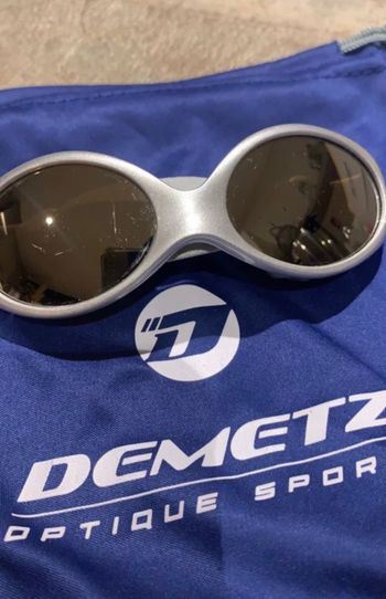 Lunettes de soleil bébé