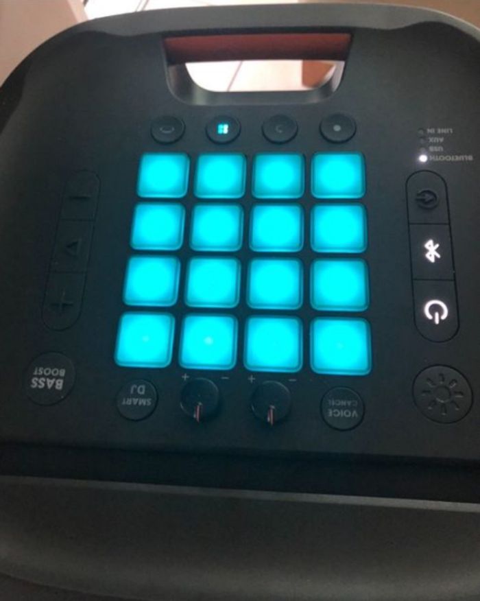JBL Partybox 1000 - photo numéro 2