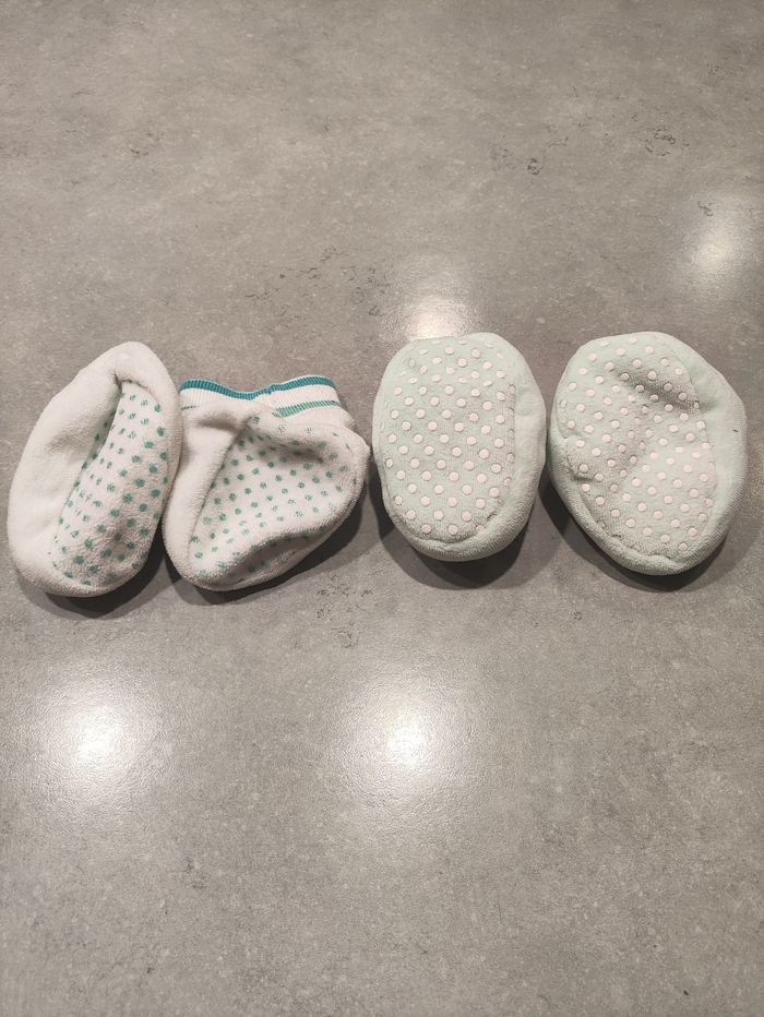 Lot de 2 paires de chaussons bébé Orchestra – Taille 17 – jamais portés - photo numéro 5