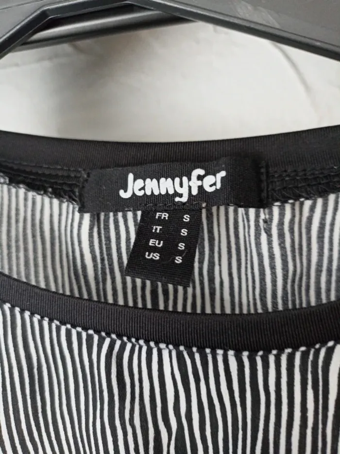 Haut Jennyfer S - photo numéro 2
