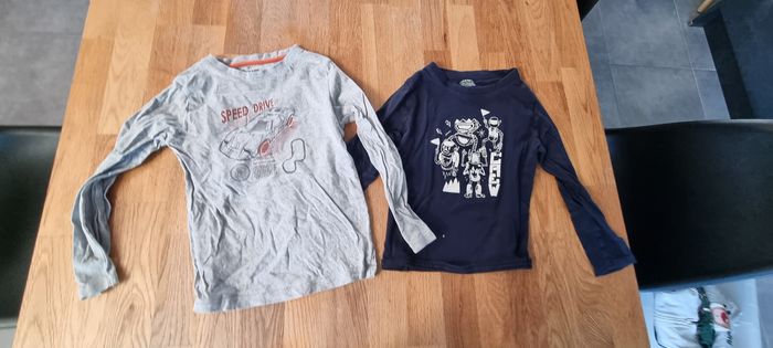 Lot 2 t-shirt taille 5 ans - photo numéro 4