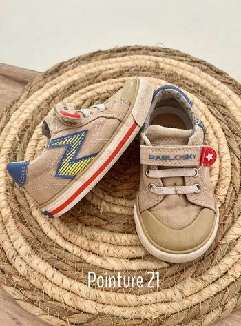 Baskets basse à scratch pointure 21