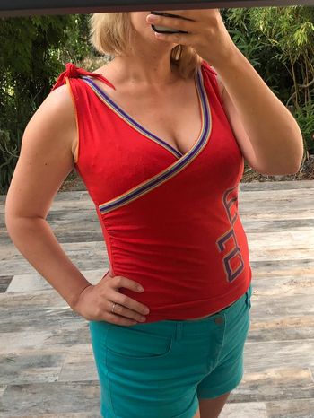 Top cache cœur rouge vintage 2000’ M