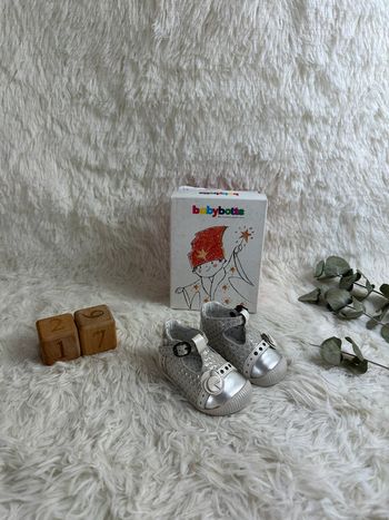 Paire de sandales Babybotte taille 17