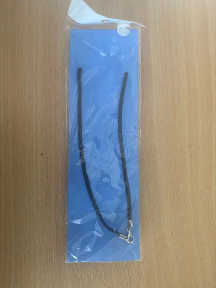 Collier neuf - photo numéro 2