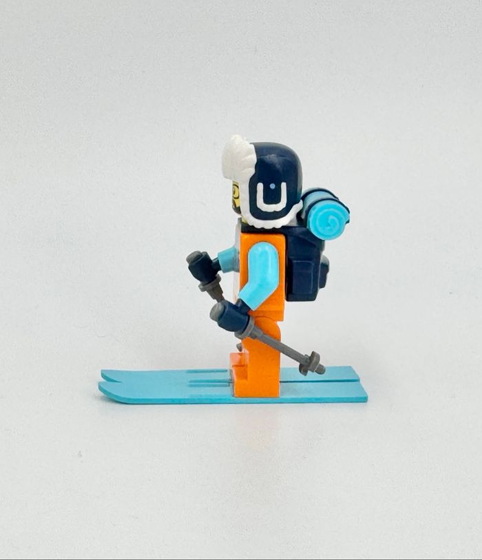 Lego Figurines City : Arctique, Explorateur équipé de  skis et sac - NEUF - photo numéro 3