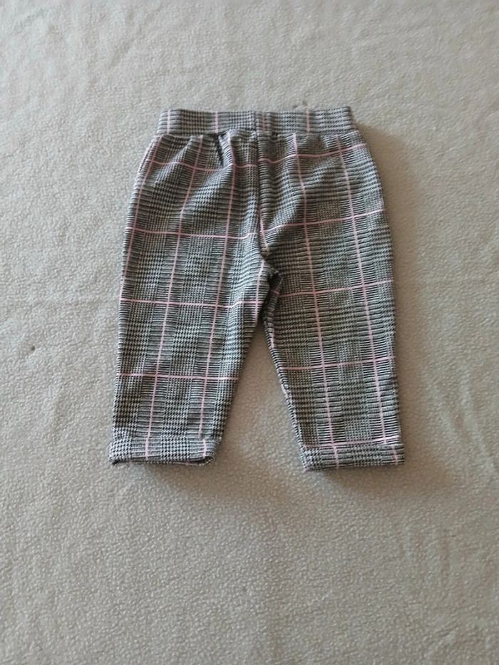 Pantalon 6 mois - photo numéro 3