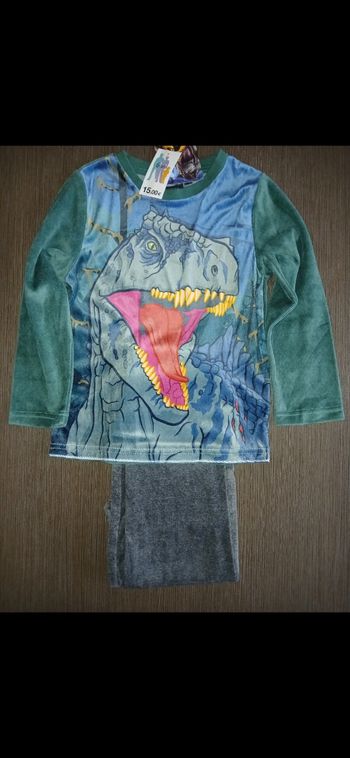 ensemble pyjamas garçon Dinosaure en velours 6 ans