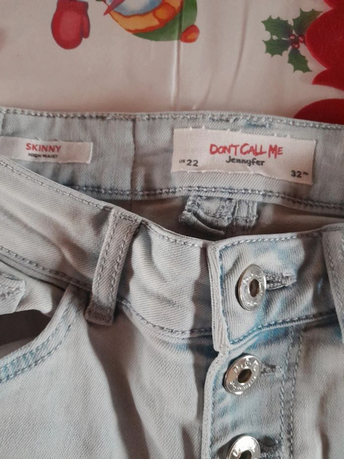 Jeans Jennifer taille 32 👧 - photo numéro 3