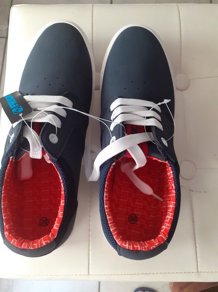 Baskets neuves - photo numéro 4