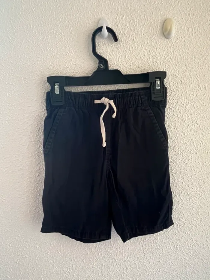 Short Kiabi taille 5 ans đź’«