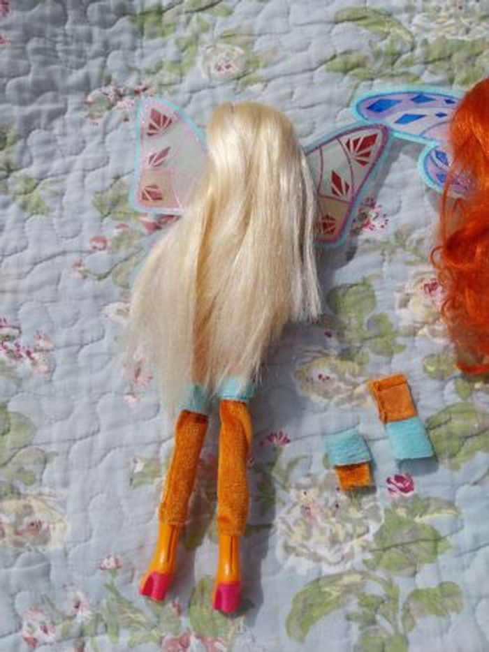 2 Poupées Bloom et Stella Lovix Winx Club Witty Toys Smoby saison 4 Fairy - photo numéro 7