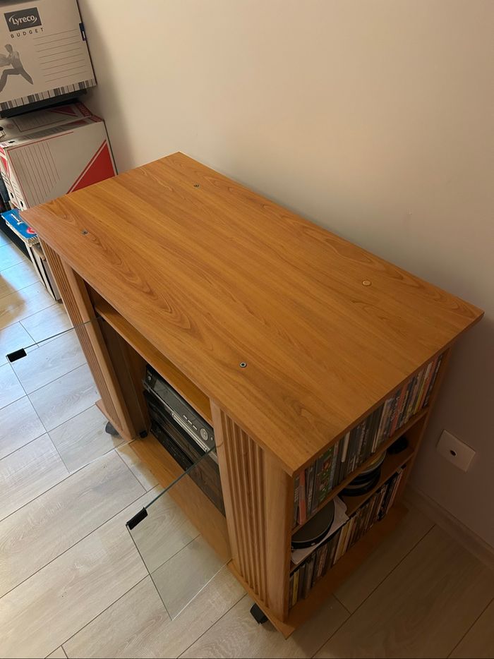 Meuble TV/Hifi sur roulettes – mélaminé bois clair, pratique et modulable - photo numéro 5