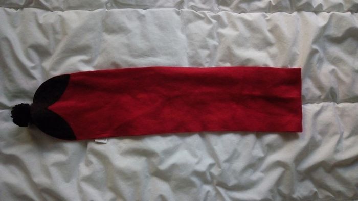 Echarpe à pompon rouge - photo numéro 2