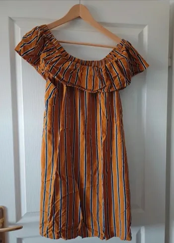 Robe épaules dénudées taille 42 Etam