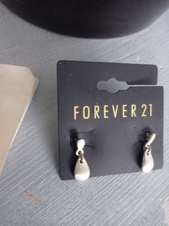 Lot 3 boucles d'oreilles neufs - photo numéro 4