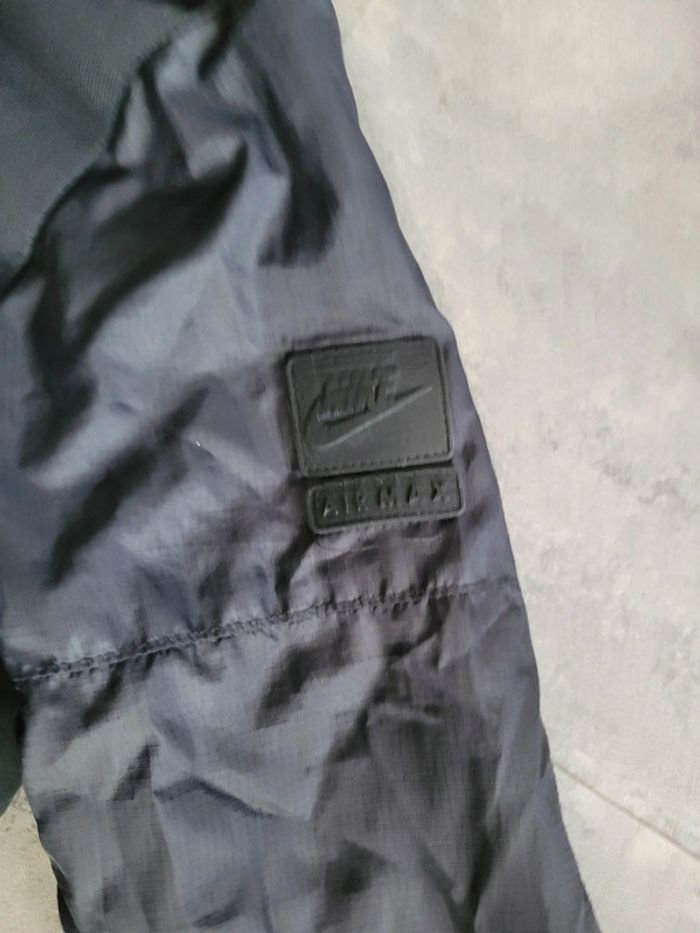 Sweat type sport Nike zippée - photo numéro 3