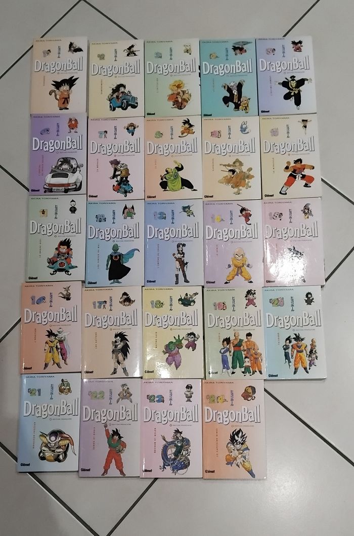 Lot de 24 mangas  Dragon Ball éditions PASTEL