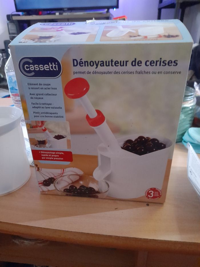 Denoyauteur de cerises