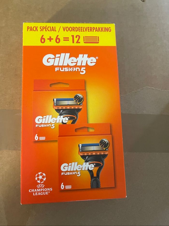 Pack 12 lames Gillette Fusion 5 neuve - photo numéro 2