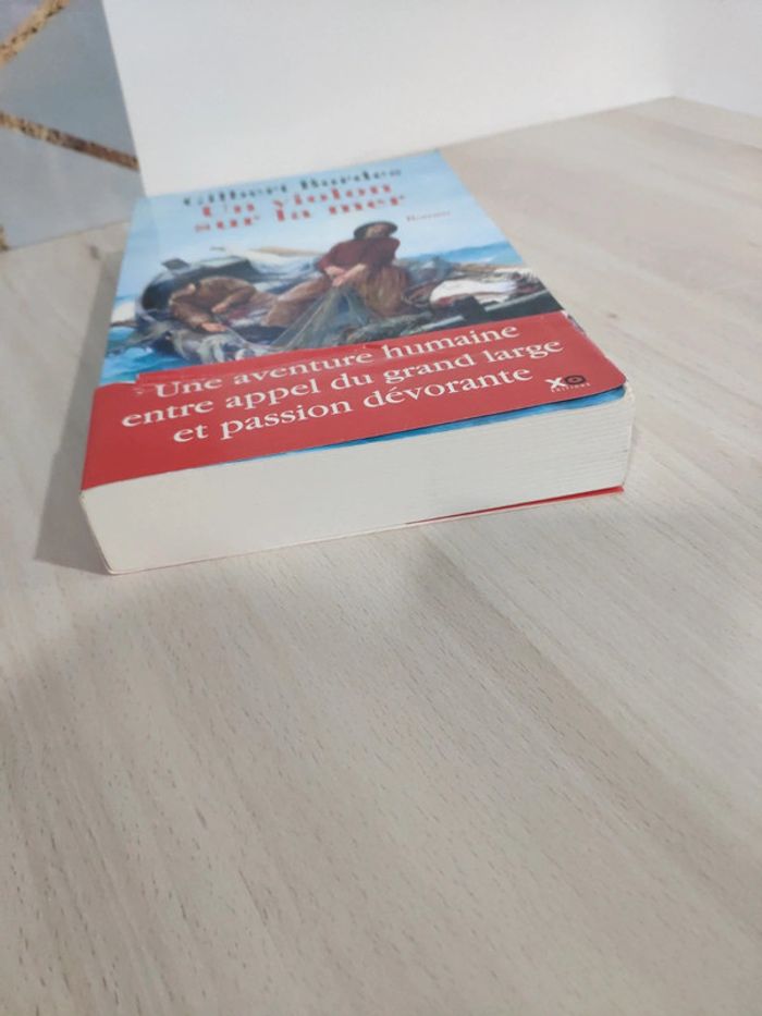 Livre grand format Un violon sur la mer Gilbert Bordes - photo numéro 2