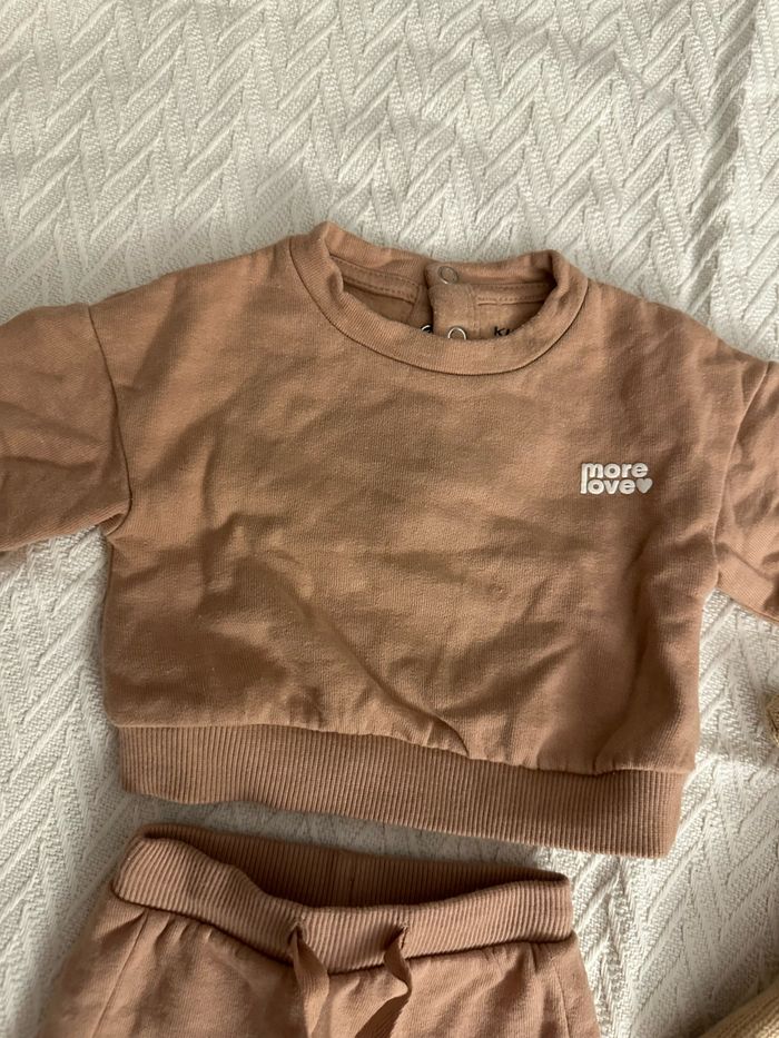 Ensemble kiabi 1 mois - photo numéro 2