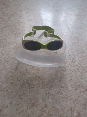 Lunette de soleil bébé