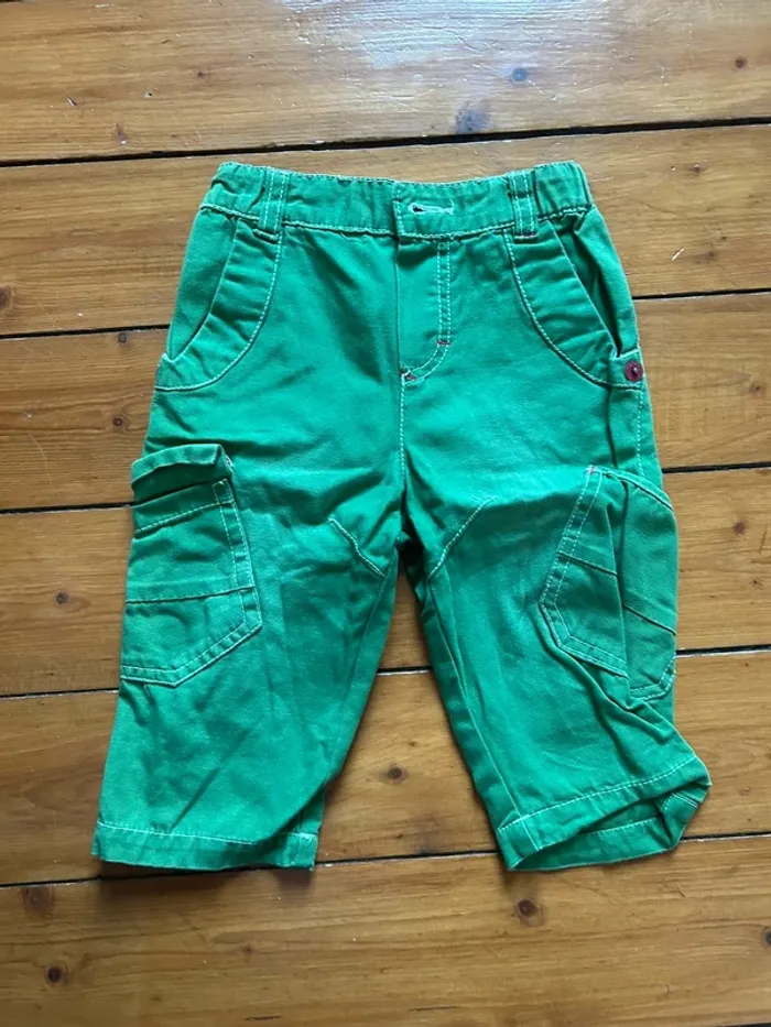 Pantalon vert 6 mois
