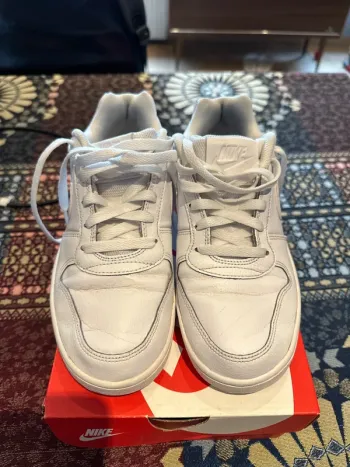 Nike Ebernon Low pointure 38,5 EUR