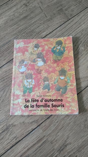 Livre le fête de l'automne de la famille souris