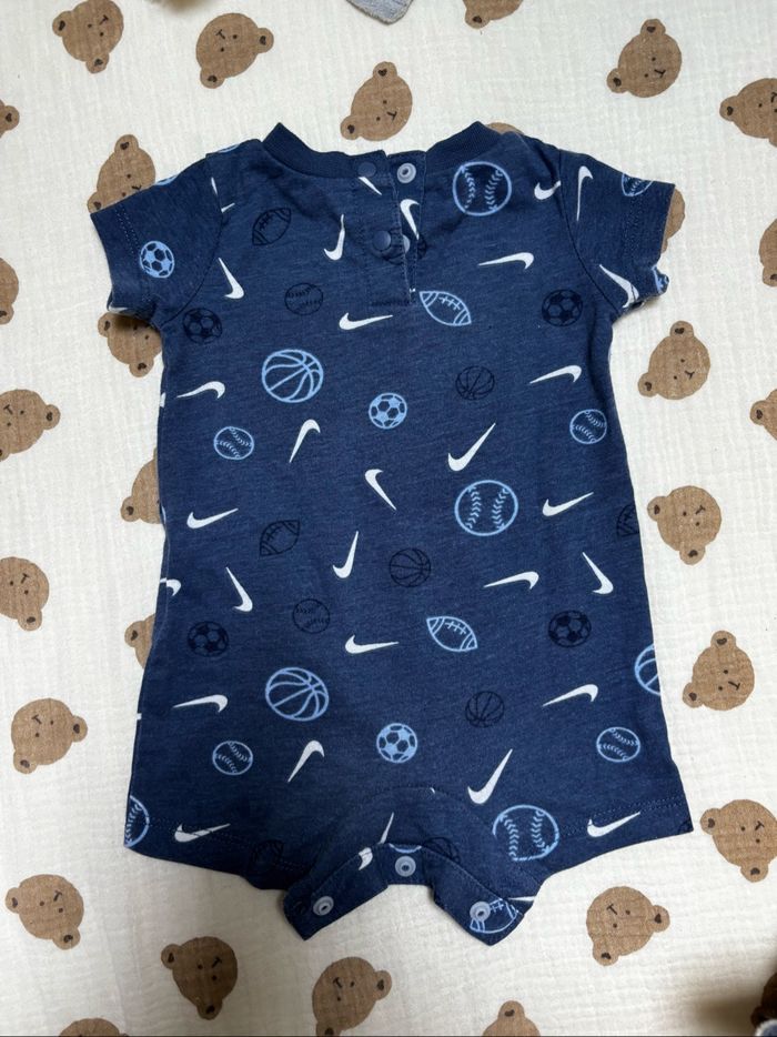 Combi short Nike - photo numéro 2