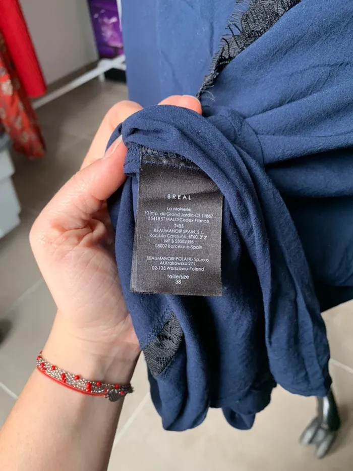 Chemisier bleu marine et dentelle Bréal taille 38 - photo numéro 6