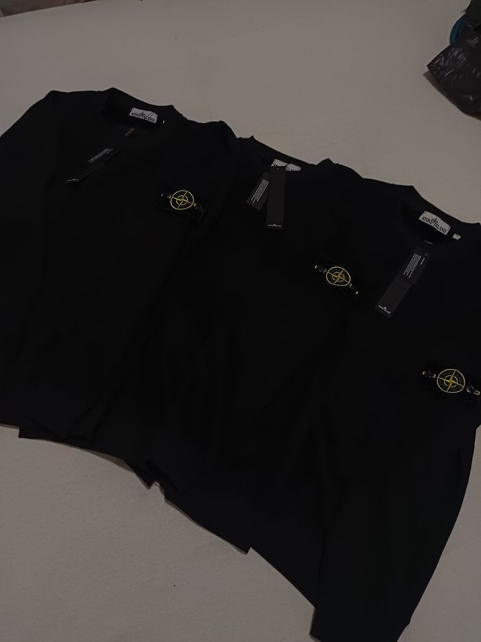 Pulls stone island taille S neufs - photo numéro 2