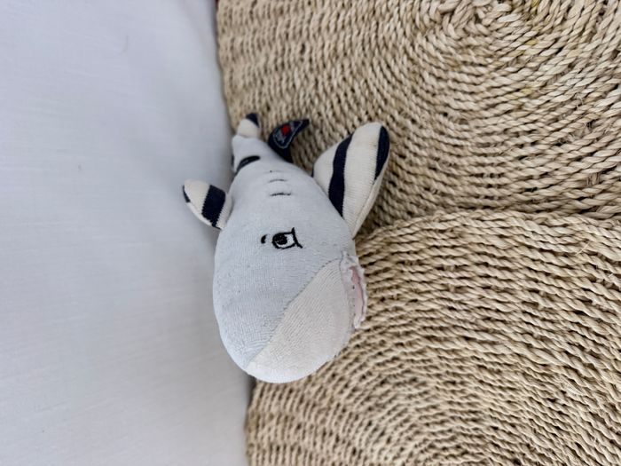 doudou requin saint james