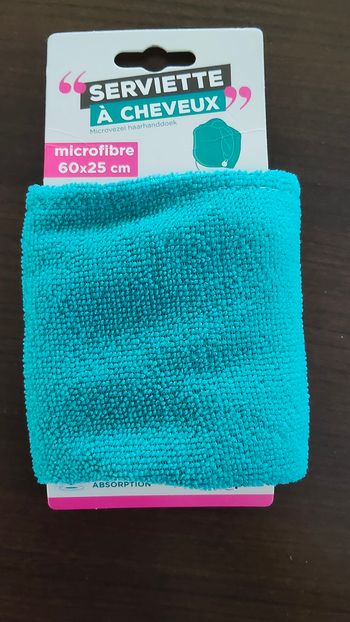 Serviette à cheveux microfibre neuve