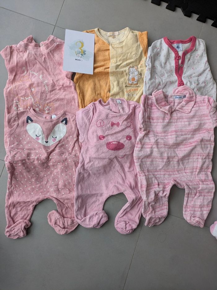 Lot 6 pyjamas velours 3 mois - photo numéro 2