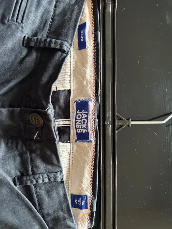 Chino jack and Jones 13/14 ans - photo numéro 3