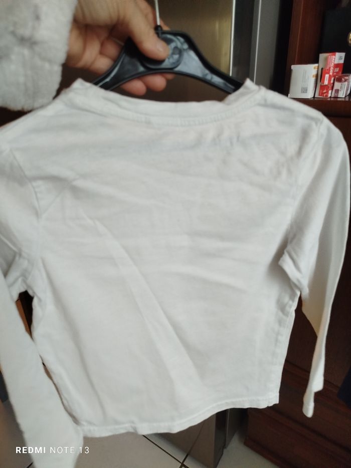 #kytie6ansgarcon. 2 Tee shirt manches longues taille 6 ans - photo numéro 4