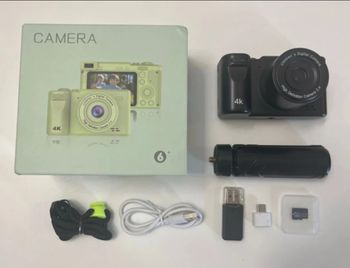 Appareil photo numérique neuf + carte sd