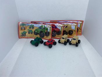 Lot de 4 surprises kinder sprinty jeep