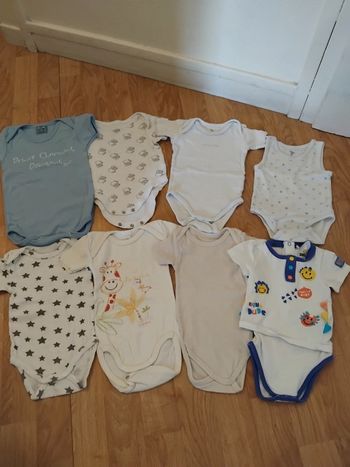 Lot bodies manches courtes garçon 3mois