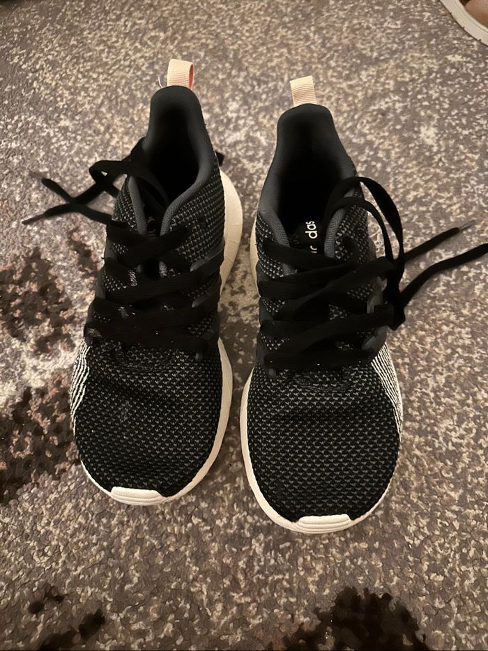 Baskets Adidas Taille 37.5
